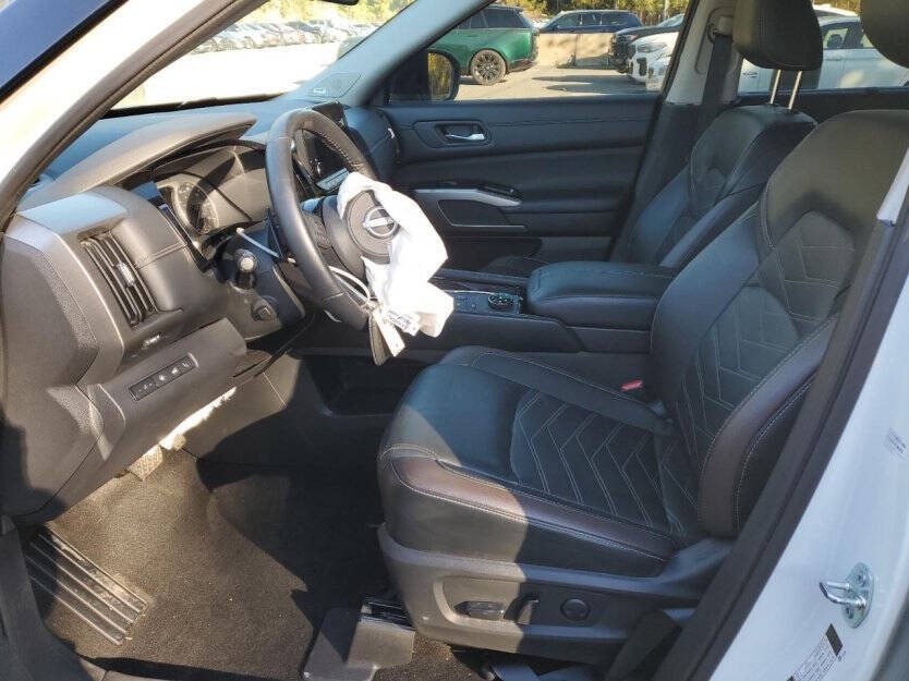 2023 Nissan Pathfinder Image 6