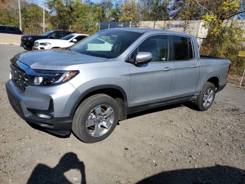 2025 Honda Ridgeline Image 2
