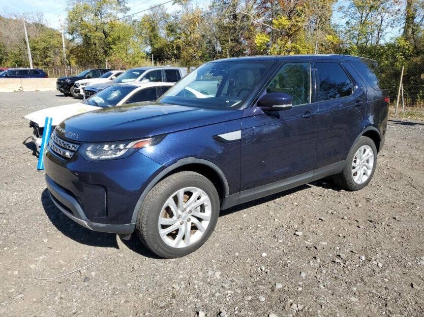 2017 Land Rover Discovery Image 2