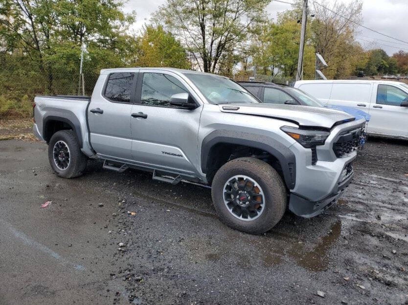 2024 Toyota Tacoma Image 1