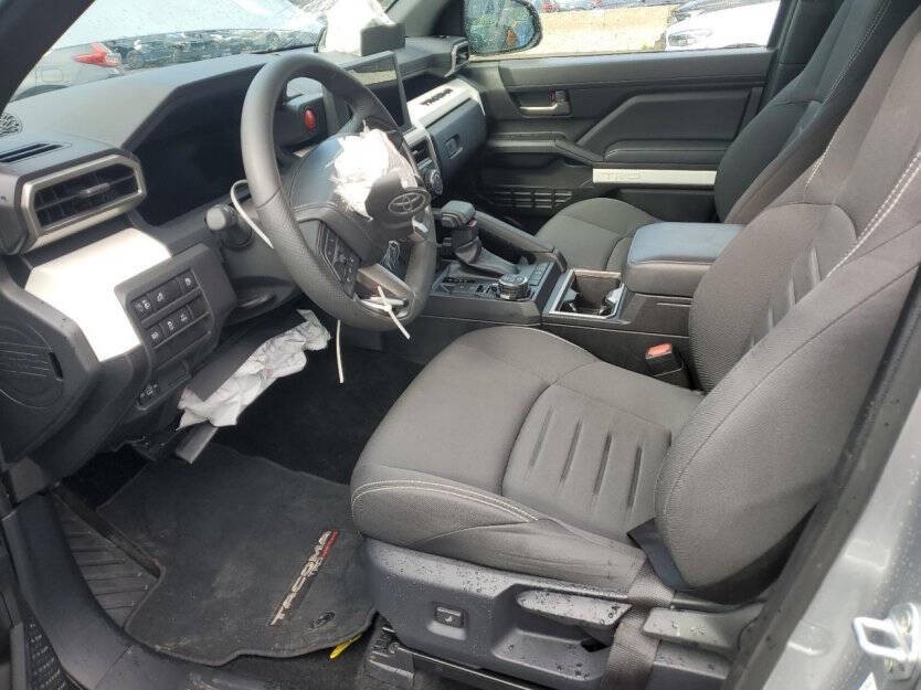 2024 Toyota Tacoma Image 6