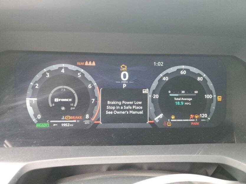 2024 Toyota Tacoma Image 8