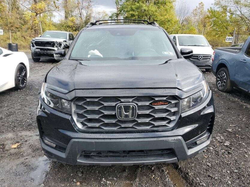 2023 Honda Passport Image 2