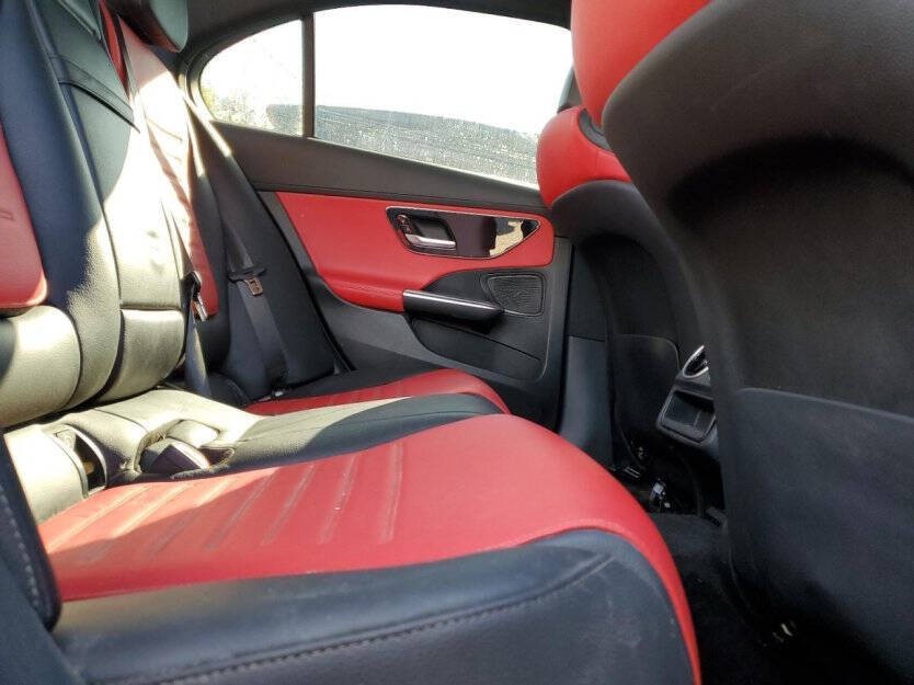 2024 Mercedes-Benz C-Class Image 7