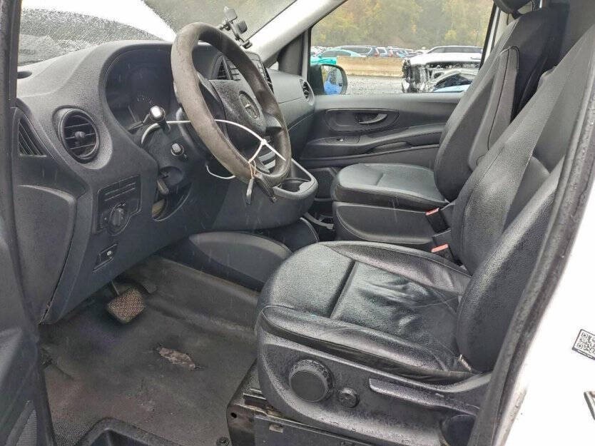 2016 Mercedes-Benz Metris Image 5