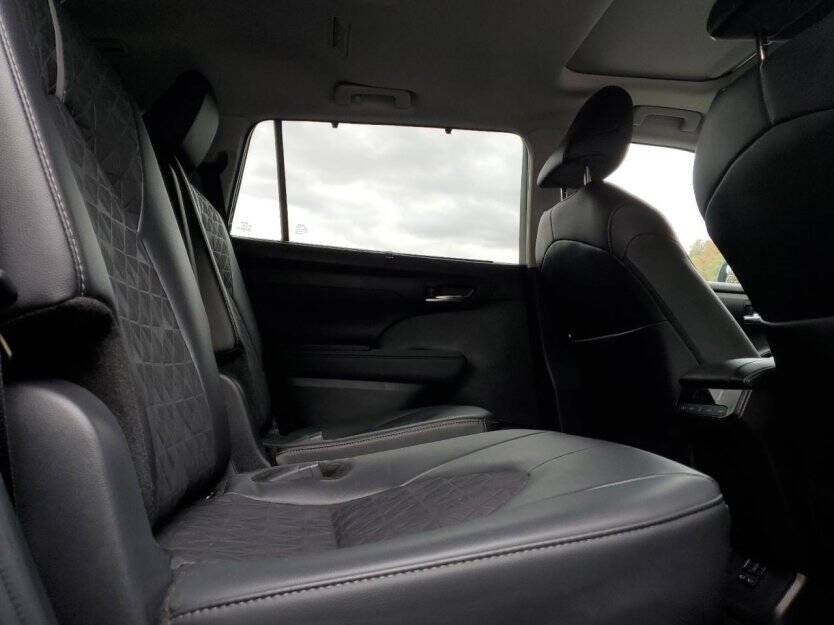 2024 Toyota Highlander Image 9