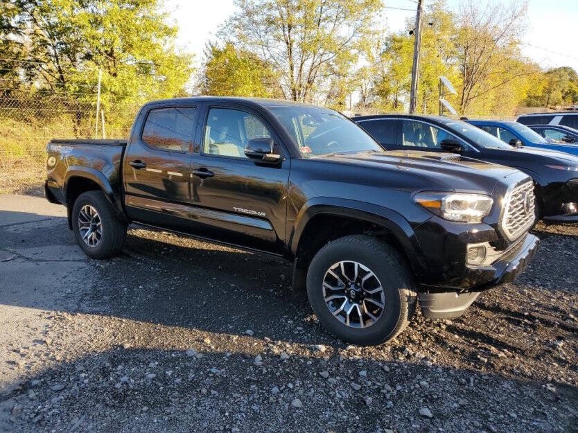 2023 Toyota Tacoma Image 1