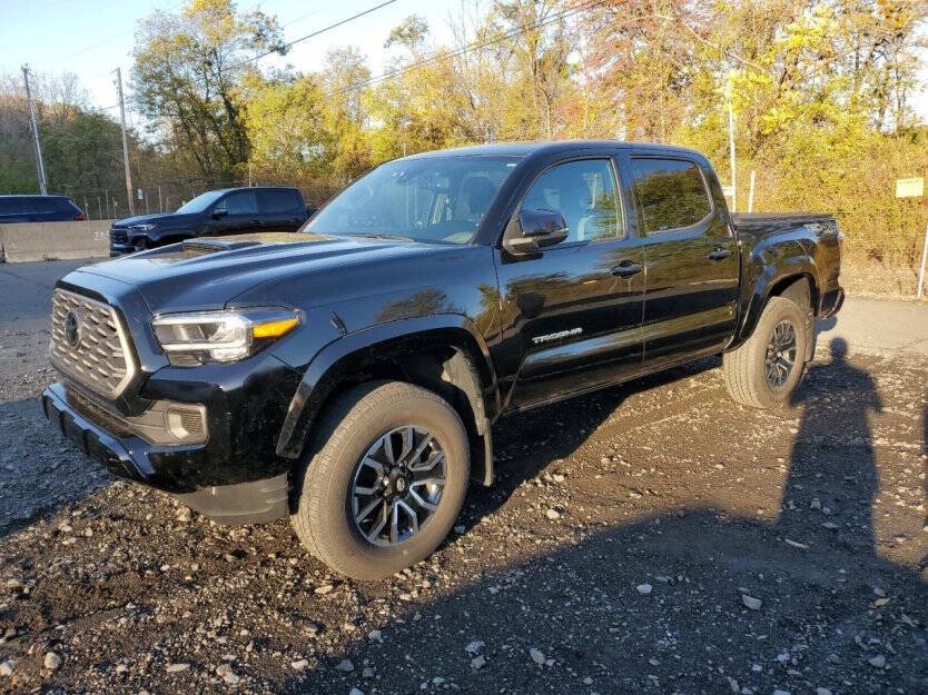 2023 Toyota Tacoma Image 2