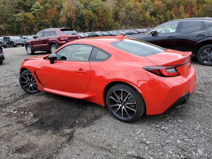 2024 Toyota Gr86 Image 4