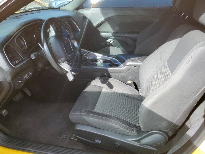 2019 Dodge Challenger Image 5