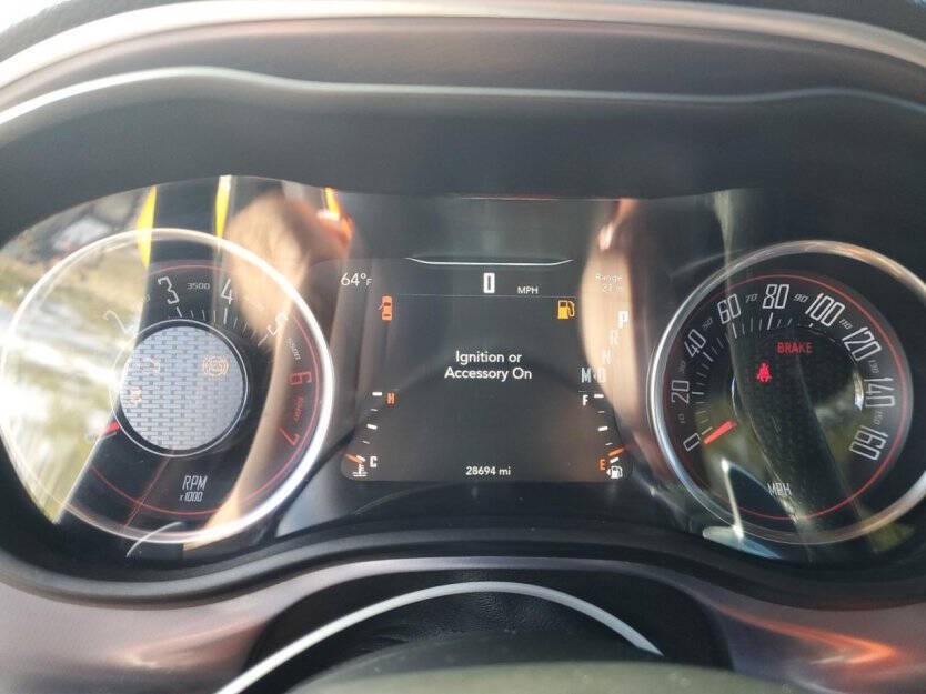 2019 Dodge Challenger Image 8