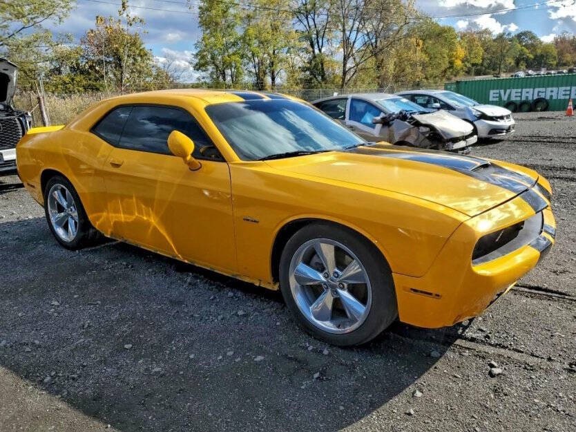 2019 Dodge Challenger Image 1
