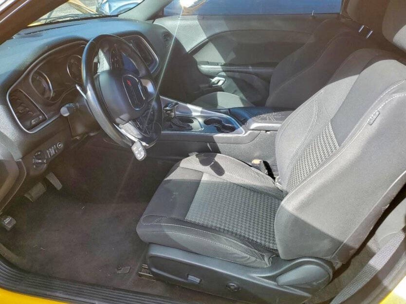 2019 Dodge Challenger Image 5