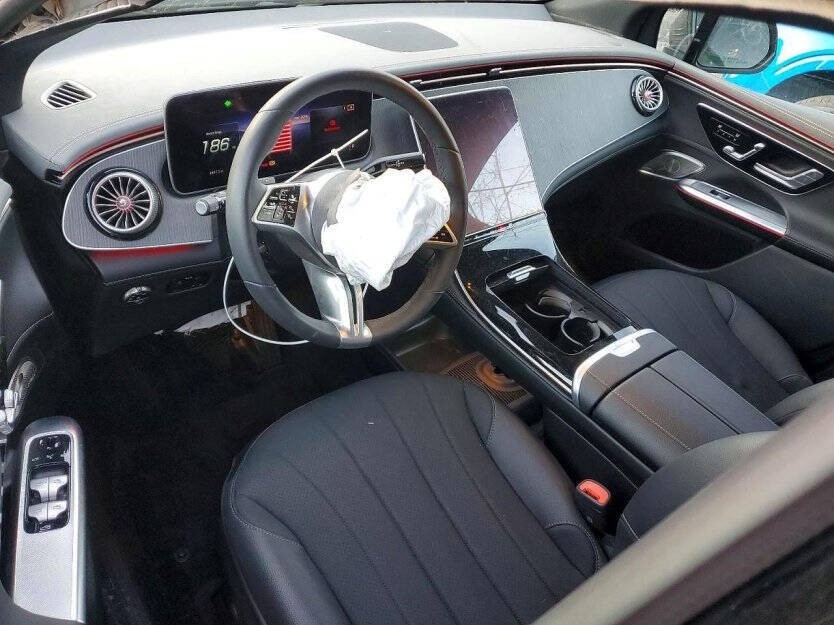 2024 Mercedes-Benz EQE Image 7