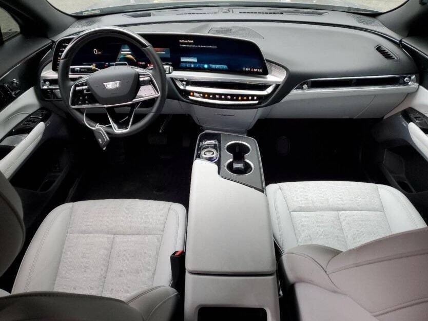 2024 Cadillac Lyriq Image 7