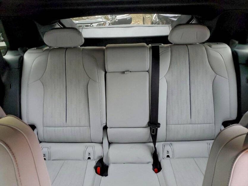 2024 Cadillac Lyriq Image 6