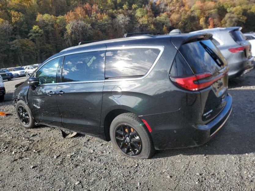 2022 Chrysler Pacifica Image 4