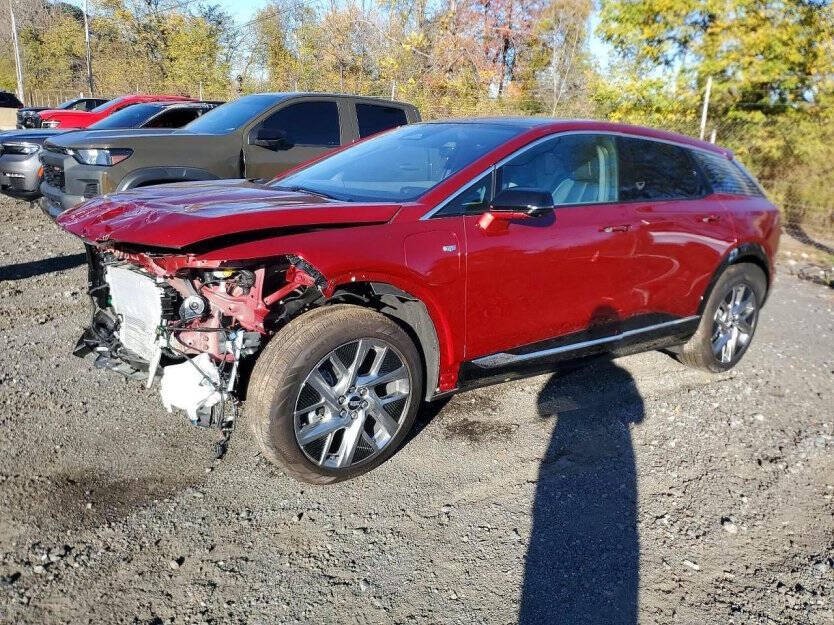 2025 Cadillac Optiq Image 3