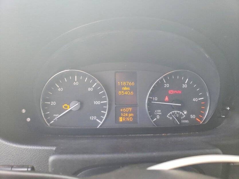 2016 Mercedes-Benz Sprinter Image 8