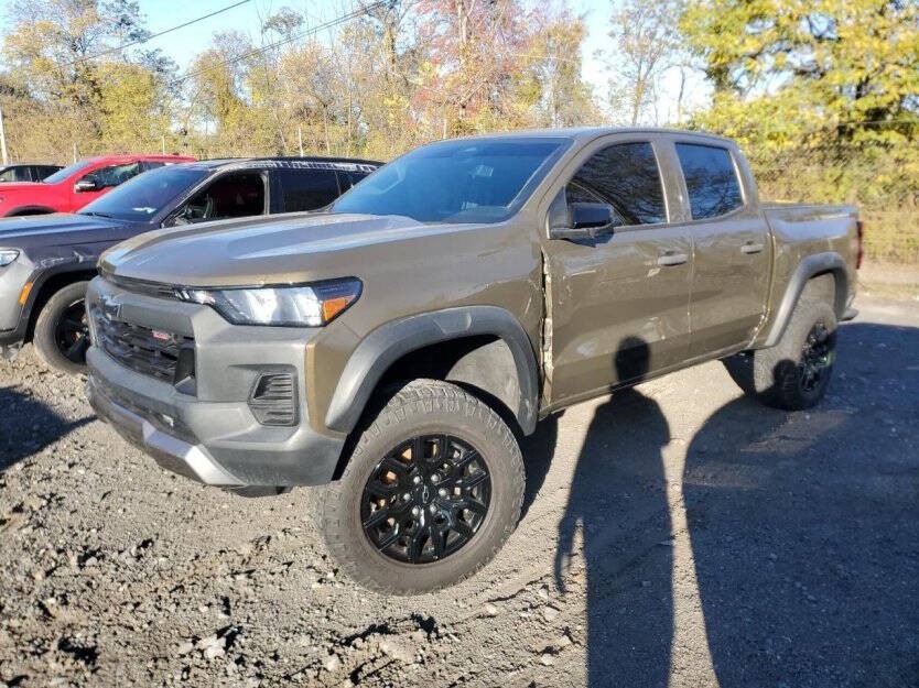 2023 Chevrolet Colorado Image 2