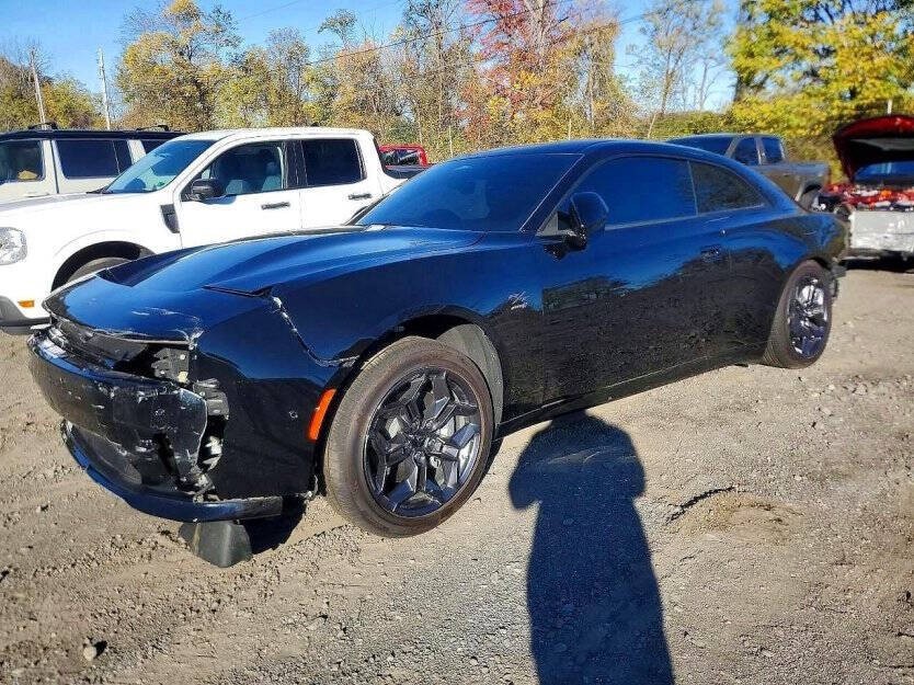 2025 Dodge Charger Image 2