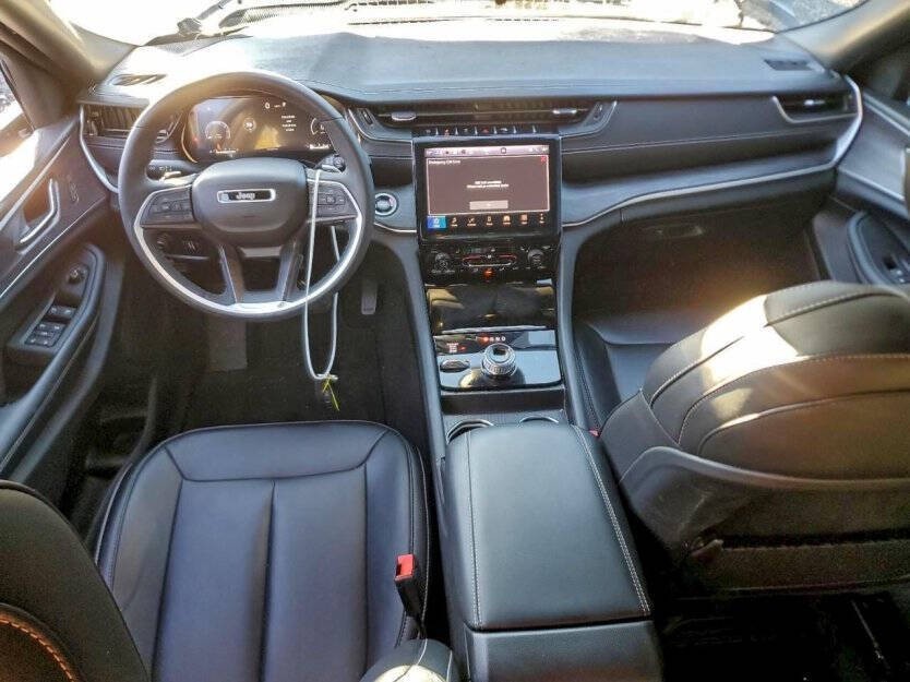 2024 Jeep Grand Cherokee Image 7