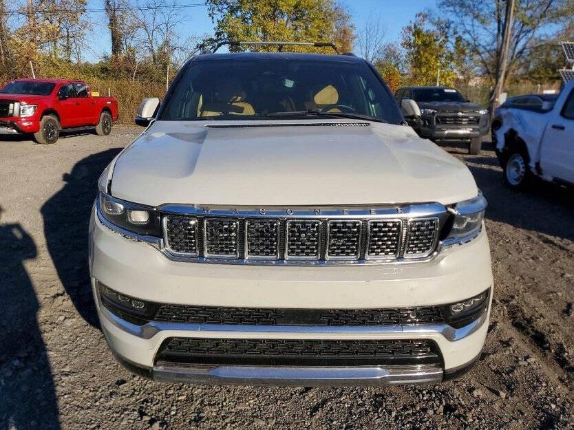 2022 Jeep Grand Cherokee Image 2