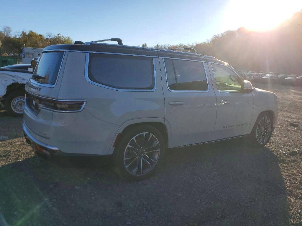 2022 Jeep Grand Cherokee Image 5