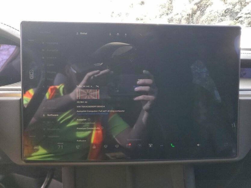 2023 Tesla Model X Image 8