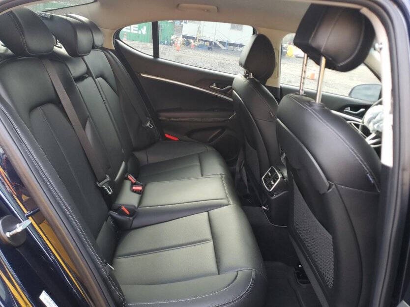 2026 Genesis G70 Image 6