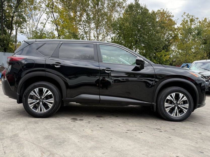 2023 Nissan Rogue Image 2