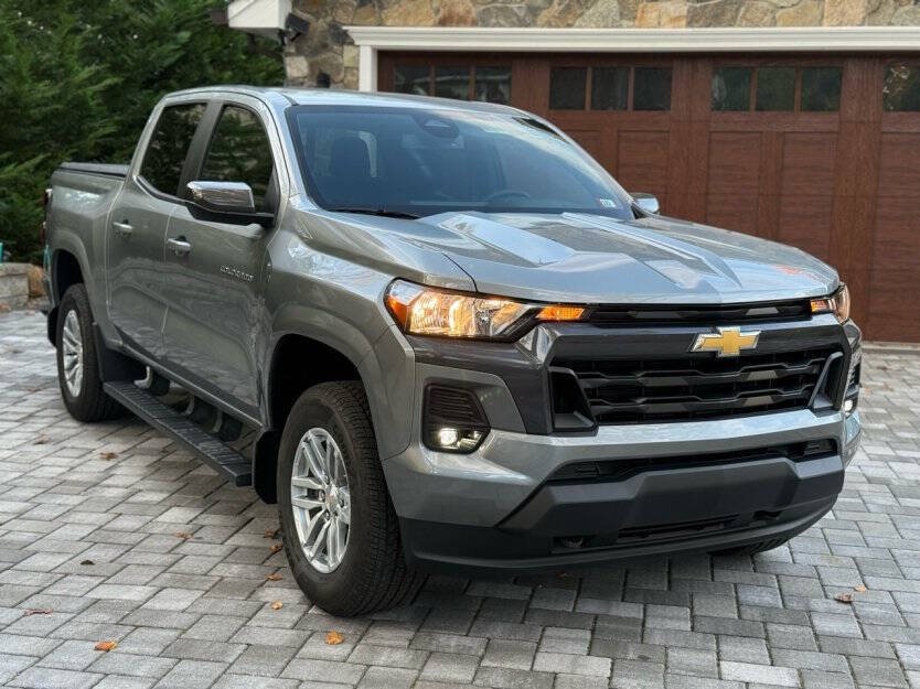2024 Chevrolet Colorado Image 1