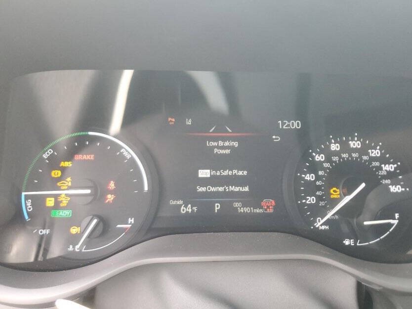 2025 Toyota Sienna Image 8