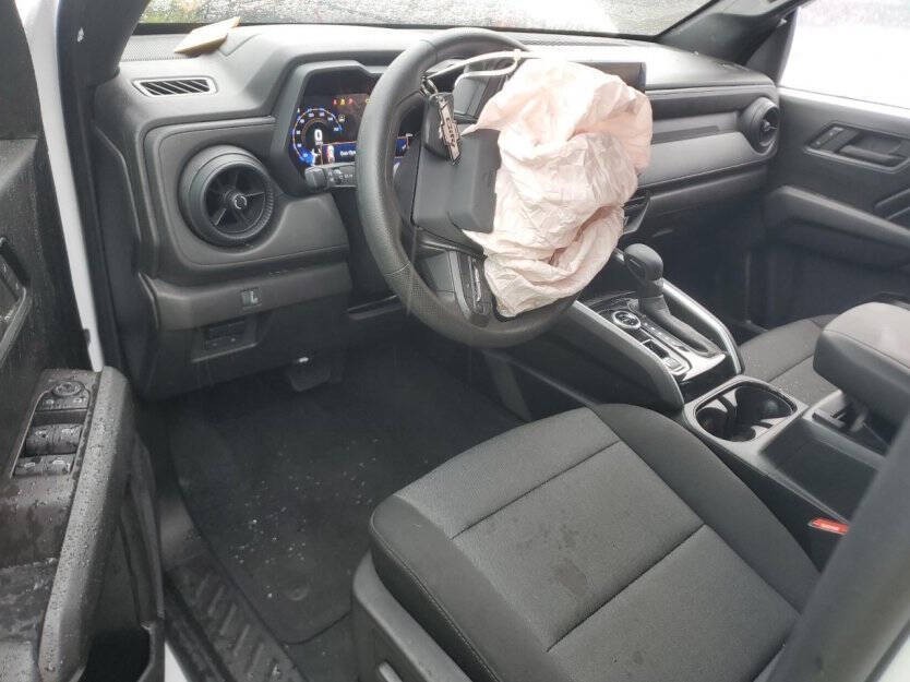 2024 Chevrolet Colorado Image 7