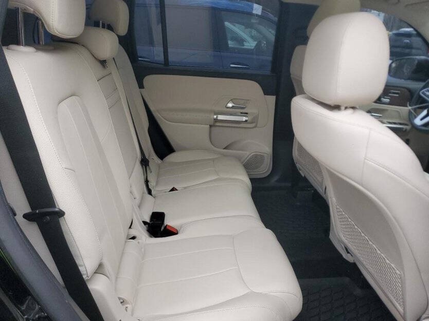 2023 Mercedes-Benz GLB Image 9