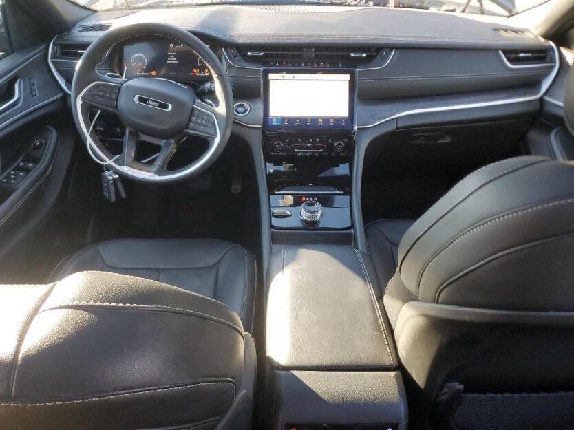 2025 Jeep Grand Cherokee Image 7