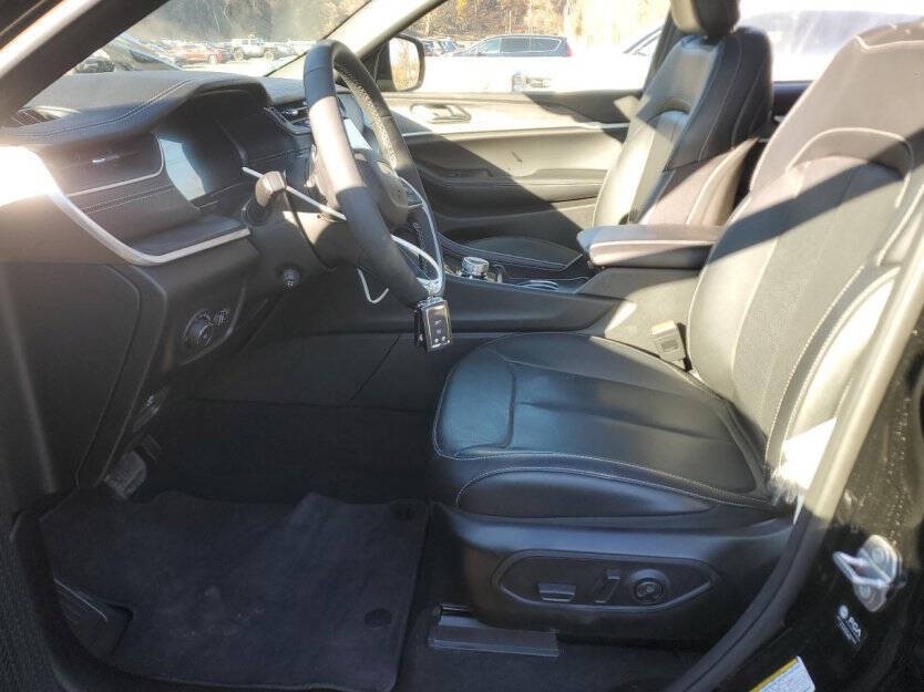 2025 Jeep Grand Cherokee Image 5