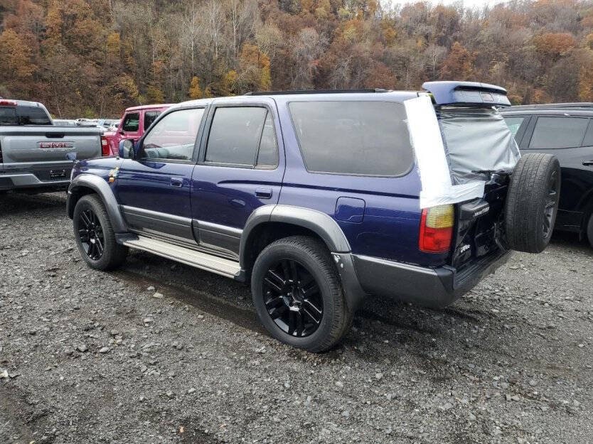 1997 Toyota Hilux Image 3