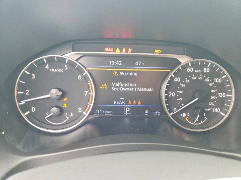2025 Nissan Altima Image 8