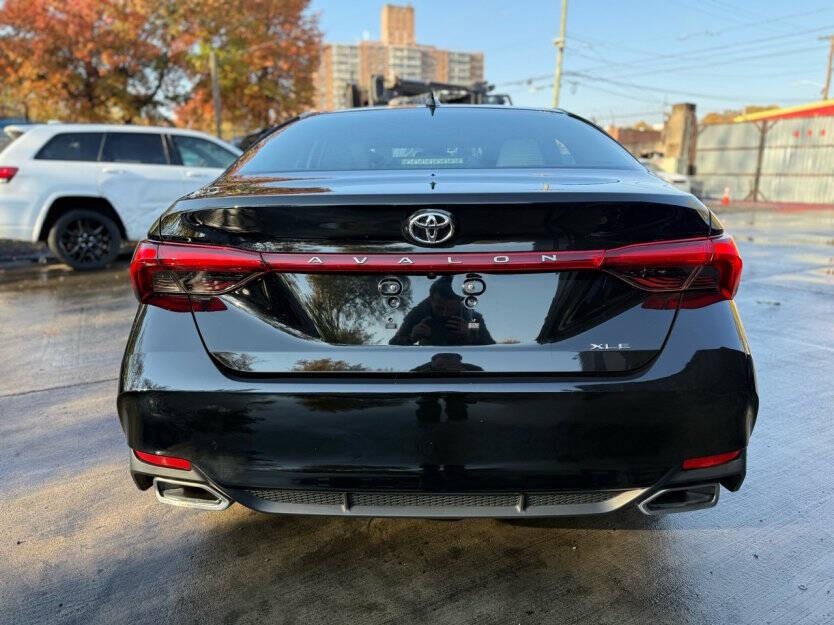2019 Toyota Avalon Image 4