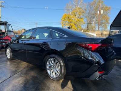2019 Toyota Avalon Image 3