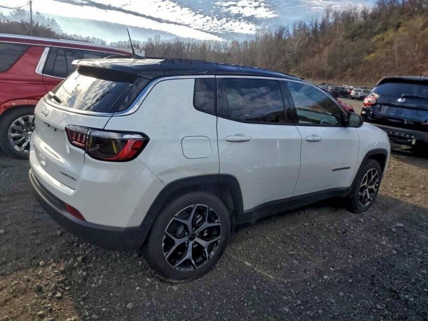 2025 Jeep Compass Image 4