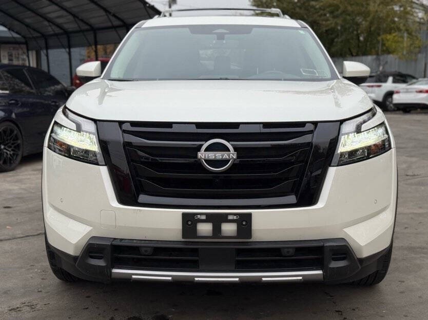 2024 Nissan Pathfinder Image 1