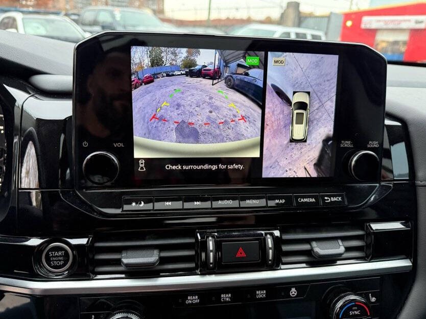 2024 Nissan Pathfinder Image 8