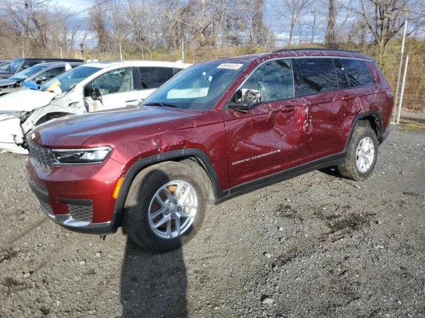2025 Jeep Grand Cherokee Image 2