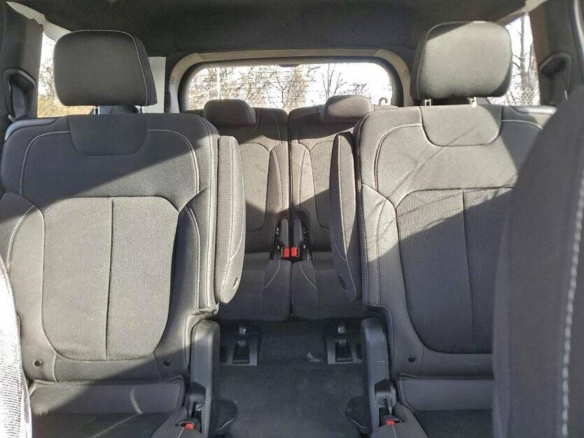 2025 Jeep Grand Cherokee Image 6