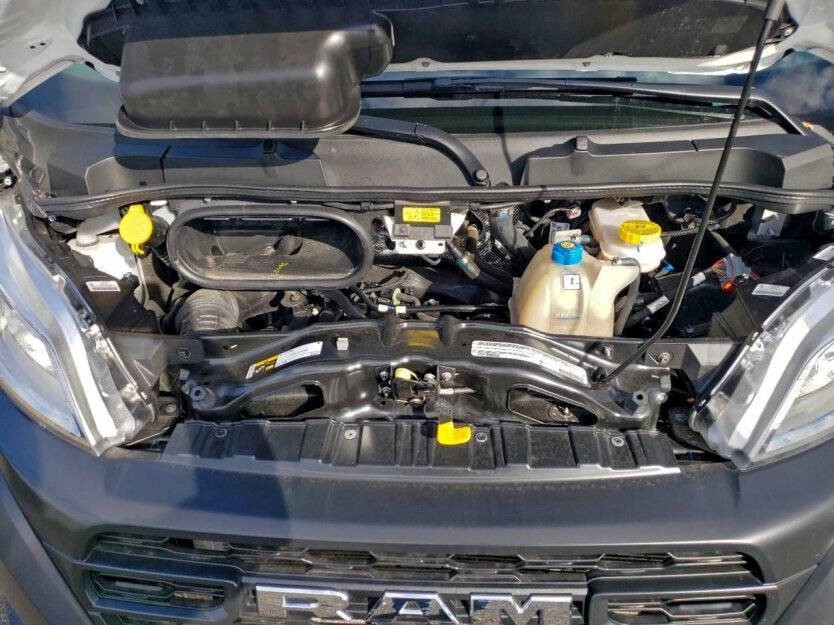 2025 RAM Promaster Image 9