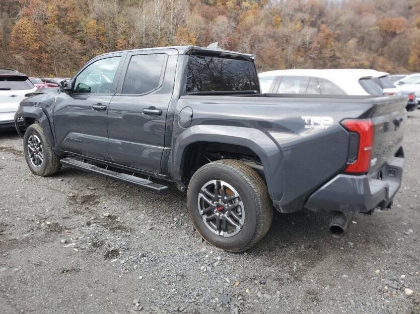 2024 Toyota Tacoma Image 4