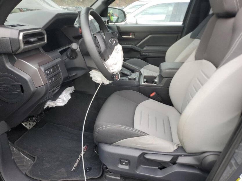 2024 Toyota Tacoma Image 6