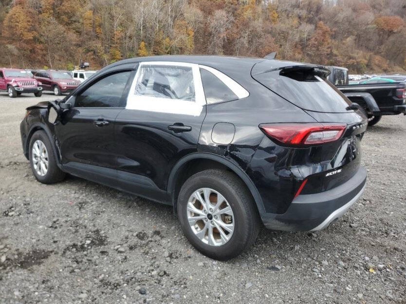 2024 Ford Escape Image 3